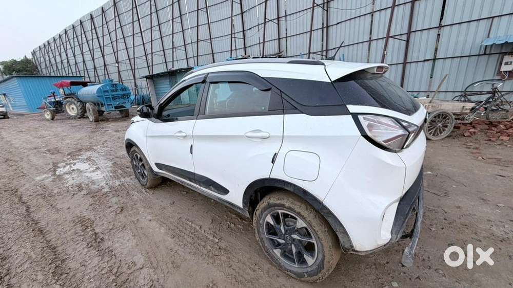 Tata Nexon Diesel Sunroof Single Owner Full Customized Interior”
