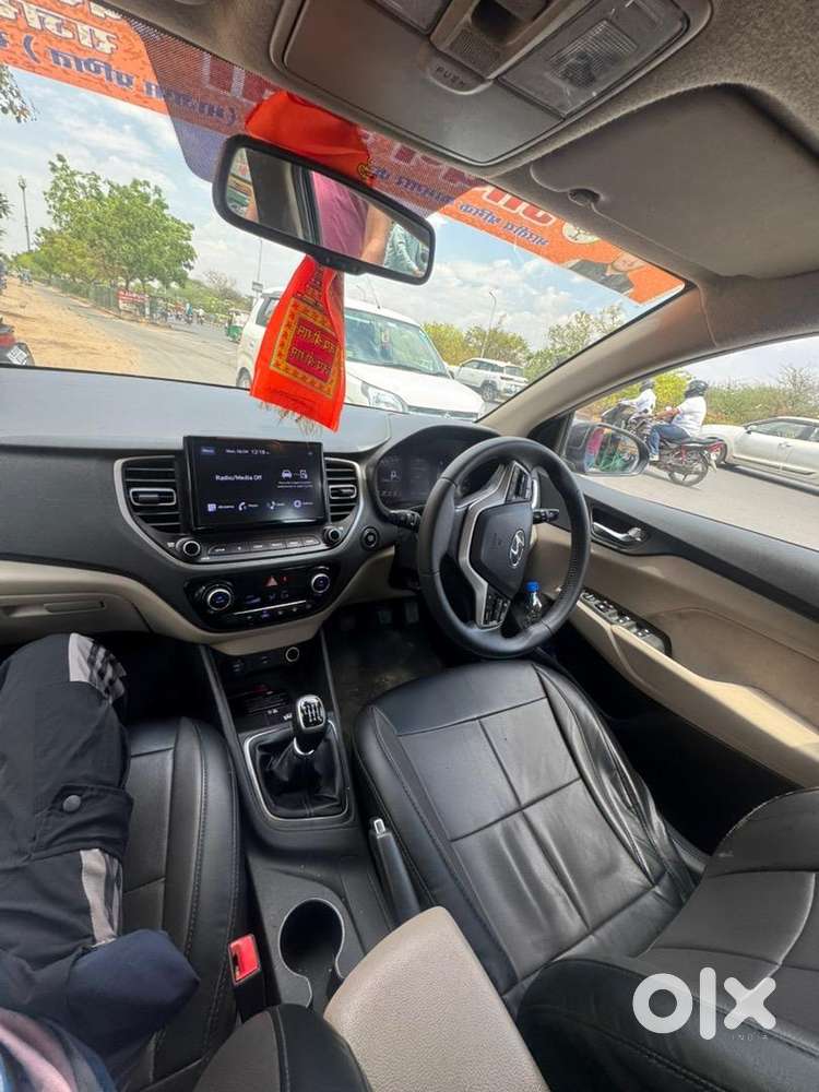 Hyundai Verna 2022 Petrol 54800 Km Driven