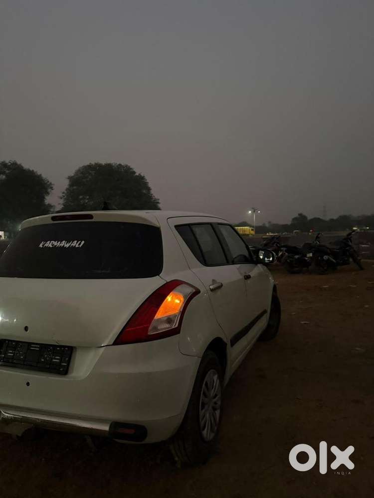Maruti Suzuki Swift 2012 Diesel 100200 Km Driven