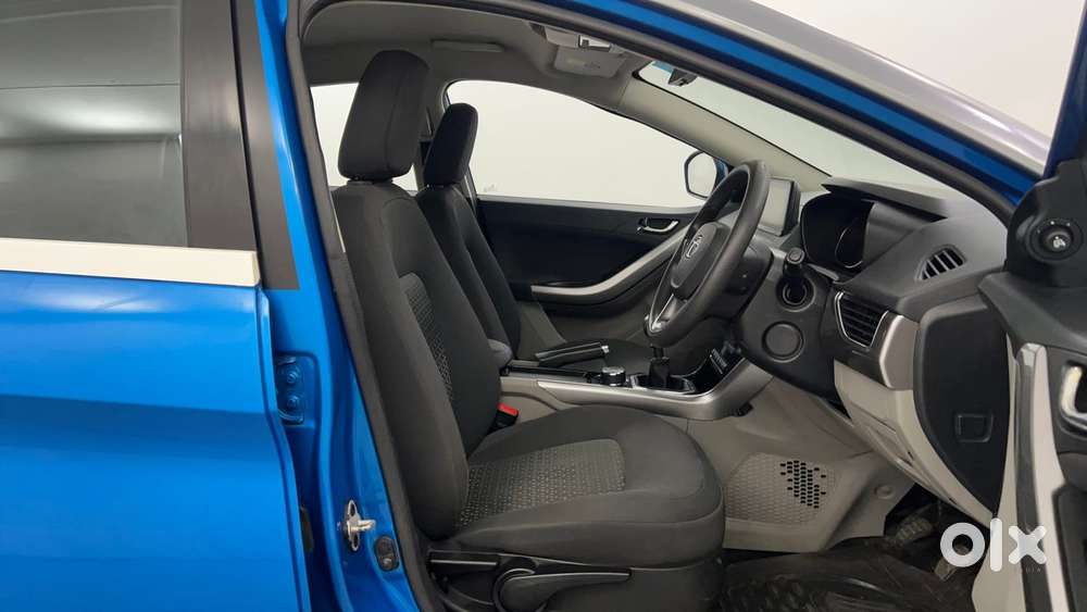 Tata Nexon 1.2 Revotron Xz Plus Dual Tone, 2018, Petrol