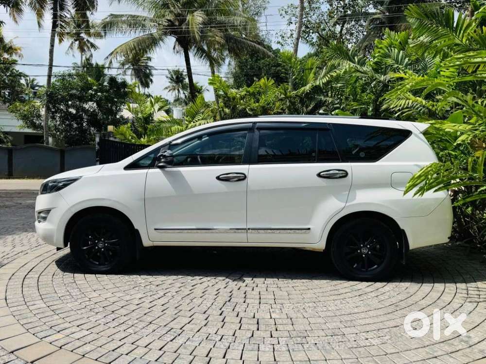 Toyota Innova Crysta 2.8 Gx At 8s, 2018, Diesel