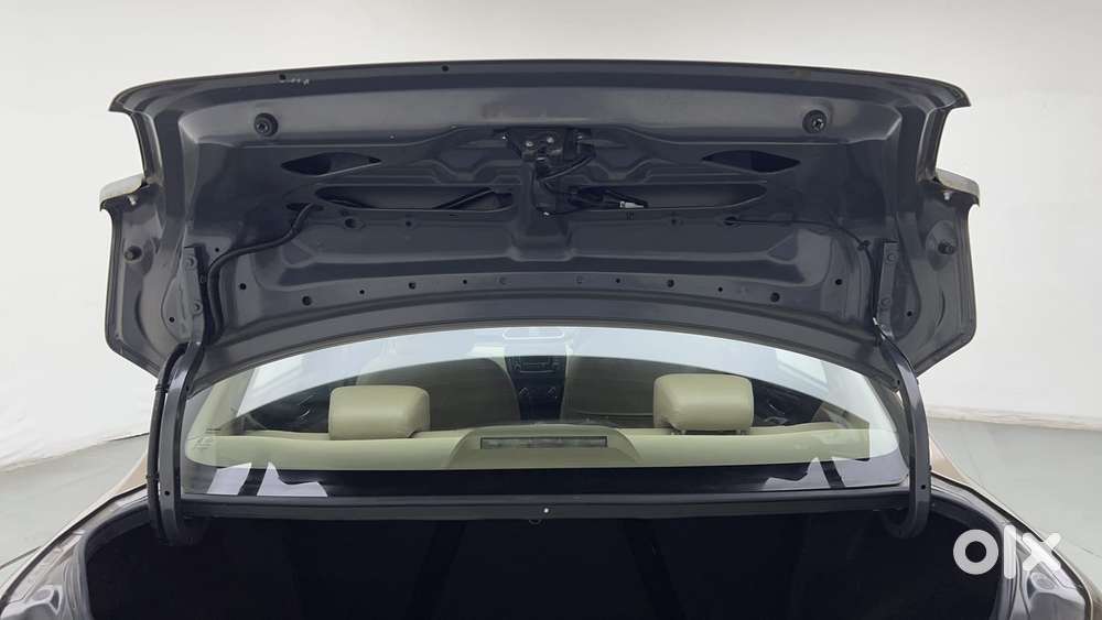 Maruti Suzuki Dzire 1.2 Vxi Amt, 2018, Petrol