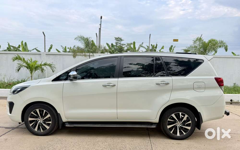 Toyota Innova Crysta [2020-ongoing] 2.4 Zx At 7 Str, 2022, Diesel