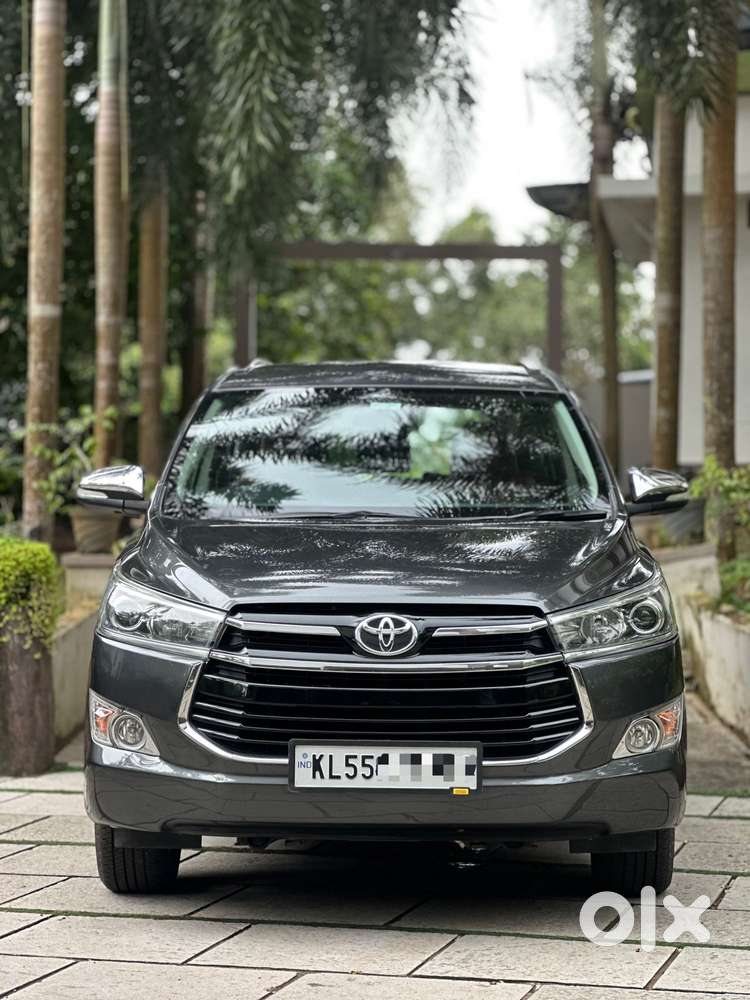 Toyota Innova Crysta 2.8 Zx At, 2016, Diesel