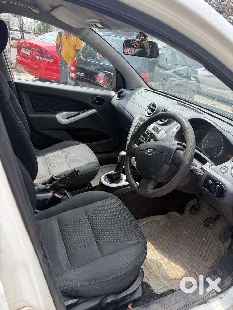 Ford Figo Diesel Titanium, 2013, Diesel