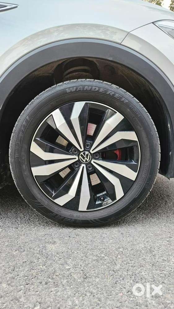 Volkswagen Taigun Petrol Gt 1.5 Dsg Automatic 2024 Car