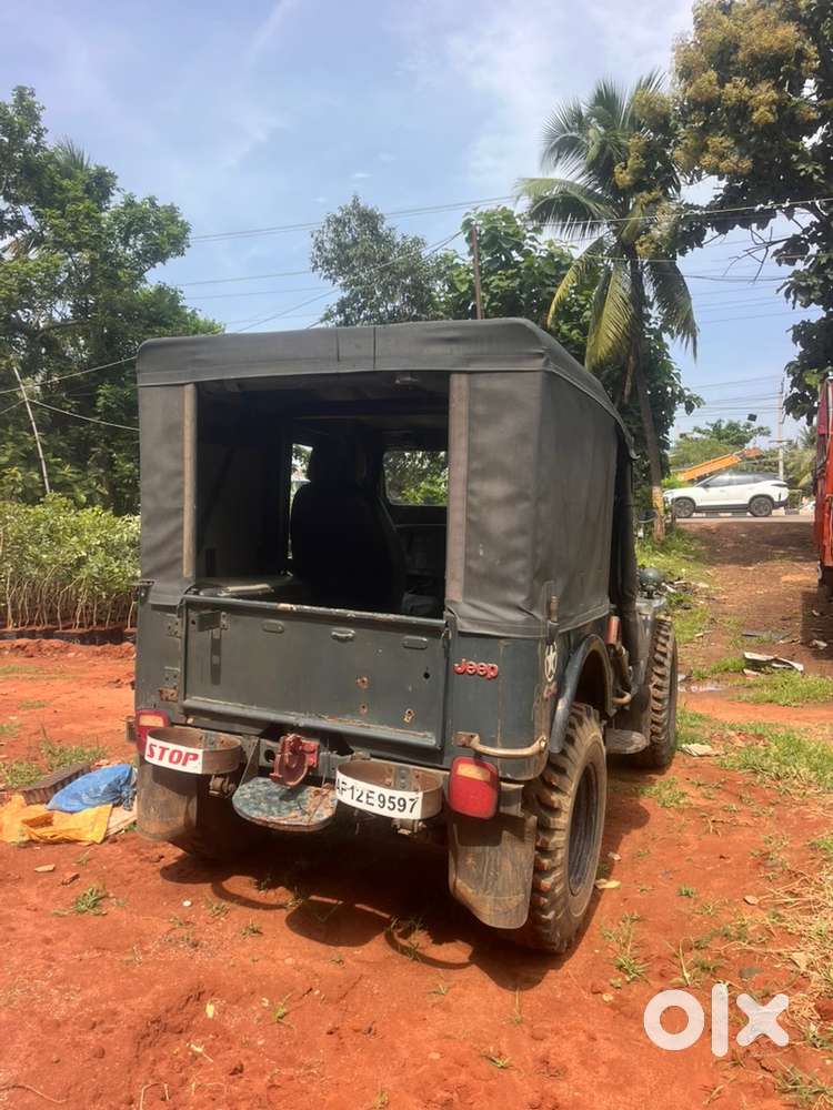 Mahindra Jeep 1985