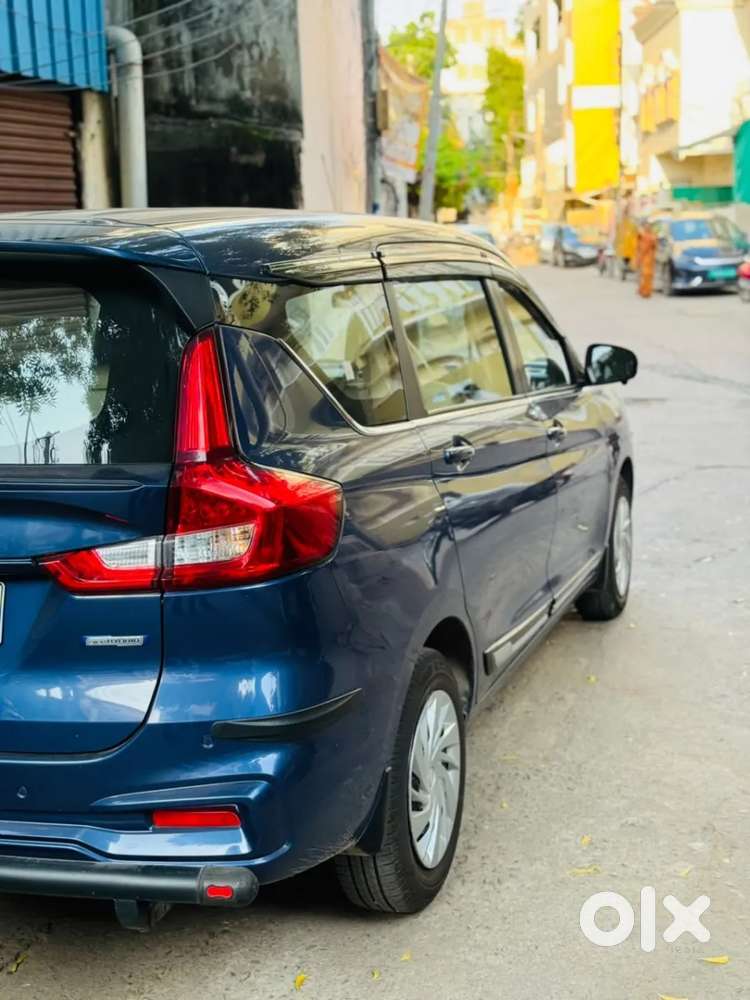 Maruti Suzuki Ertiga Vxi At, 2026, Petrol