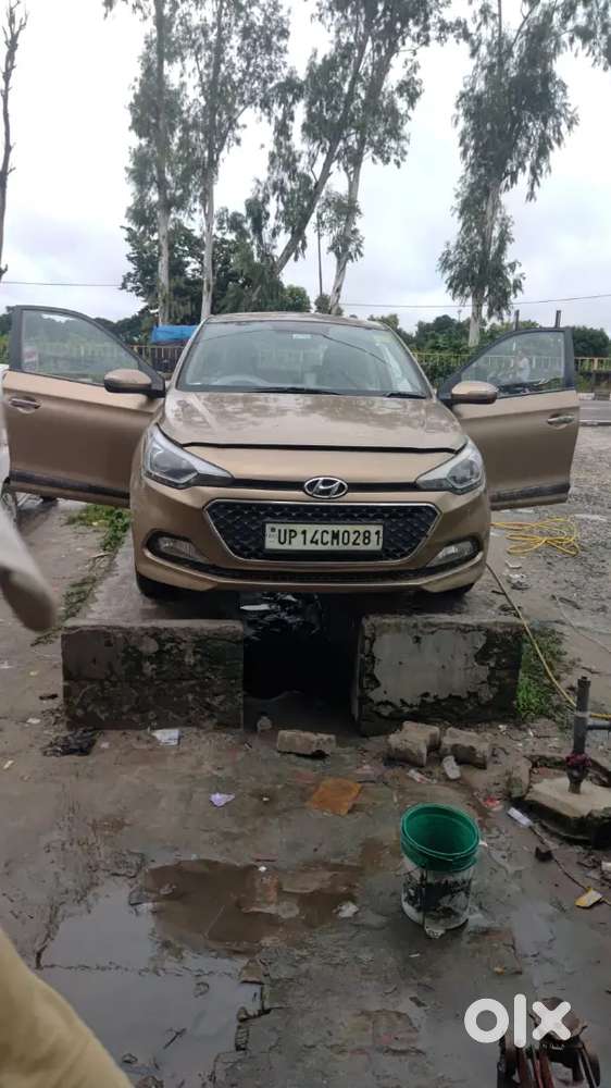 Hyundai I20 Asta 2015 Dual Tone