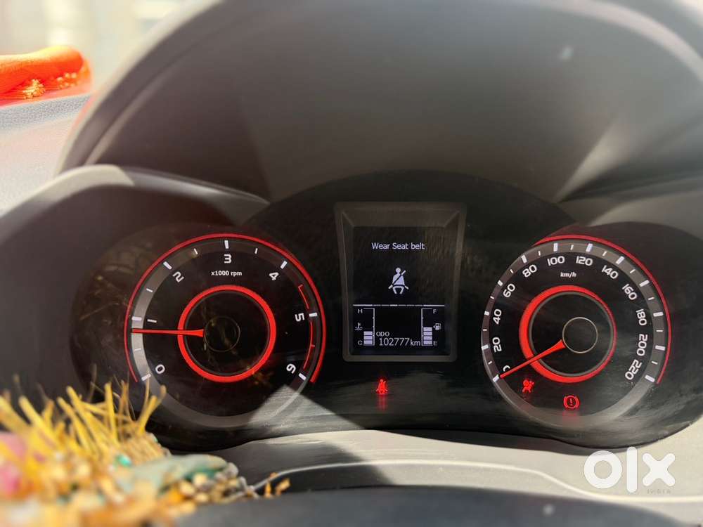 Mahindra Xuv300 Diesel Well Maintained