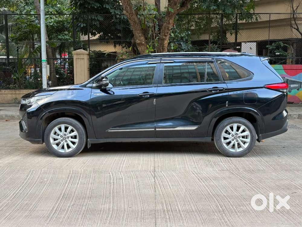 Toyota Innova Hycross 2.0 Vx Hybrid 8 Str, 2023, Petrol