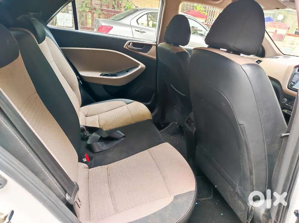 Hyundai I20 Asta 2017 Model Petrol Top Condition  Single Owner