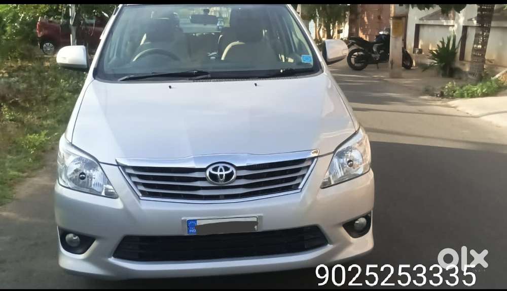 Toyota Innova [ ] 2.5 V Diesel 7 Str, 2013, Diesel