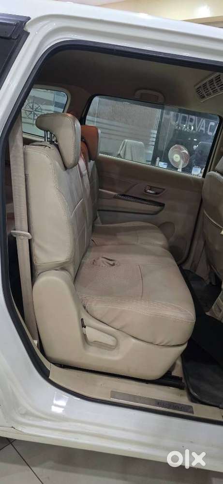 Maruti Suzuki Ertiga Zxi At, 2021, Petrol