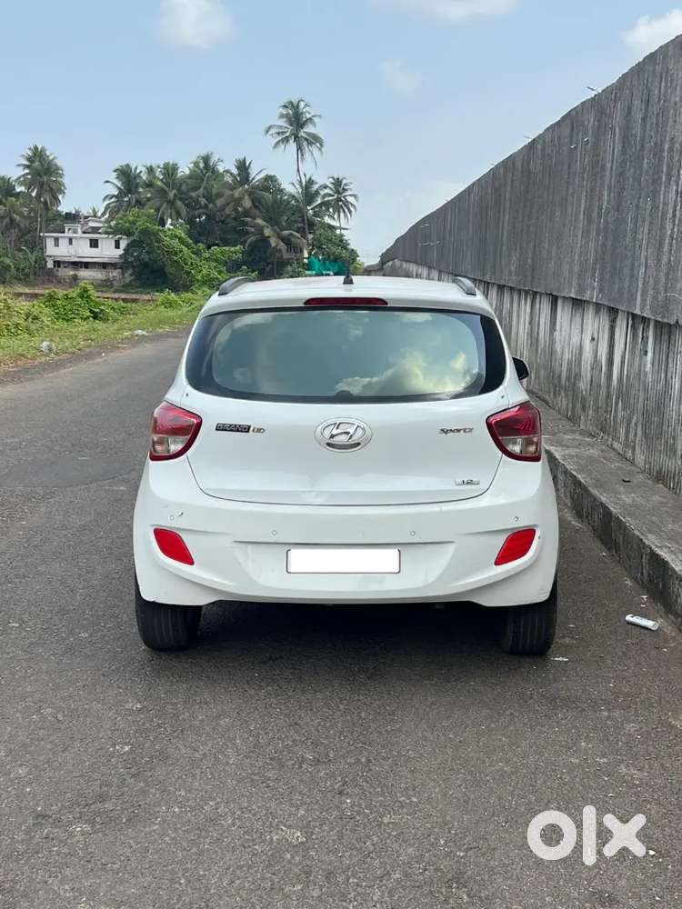Hyundai Grand I10 2014 Petrol Well Maintained