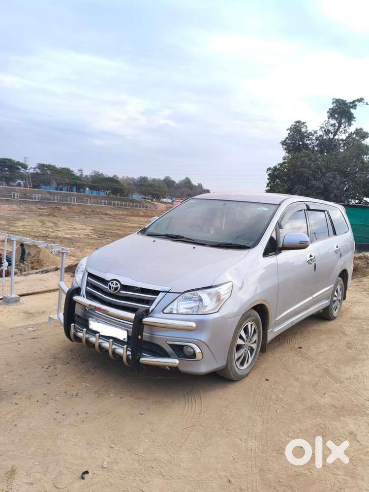 Toyota Innova 2015 Ending 2016 Registration Diesel 335000 Km Driven