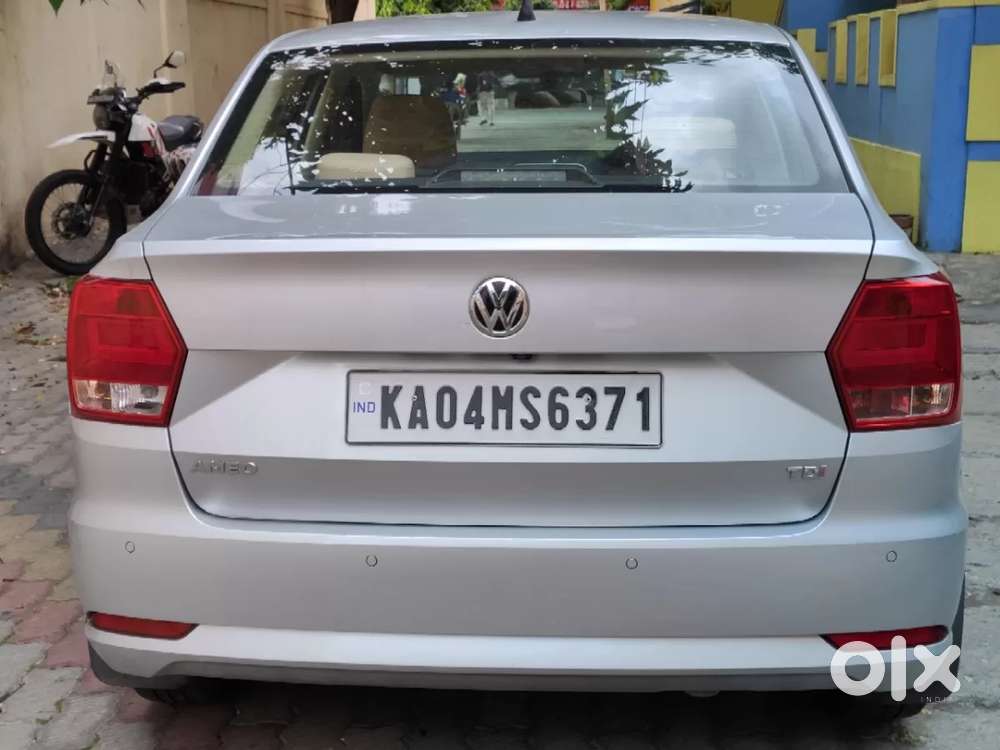 Volkswagen Ameo 1.5 Tdi Highline At 16 Alloy, 2016, Diesel
