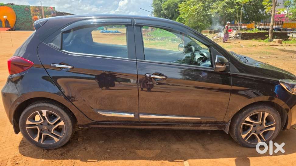 Tata Tiago Xza Plus, 2022, Petrol