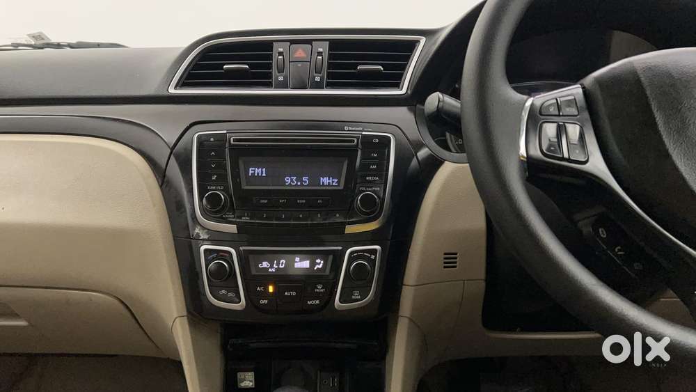 Maruti Suzuki Ciaz 2014-2017 At Zxi, 2016, Petrol