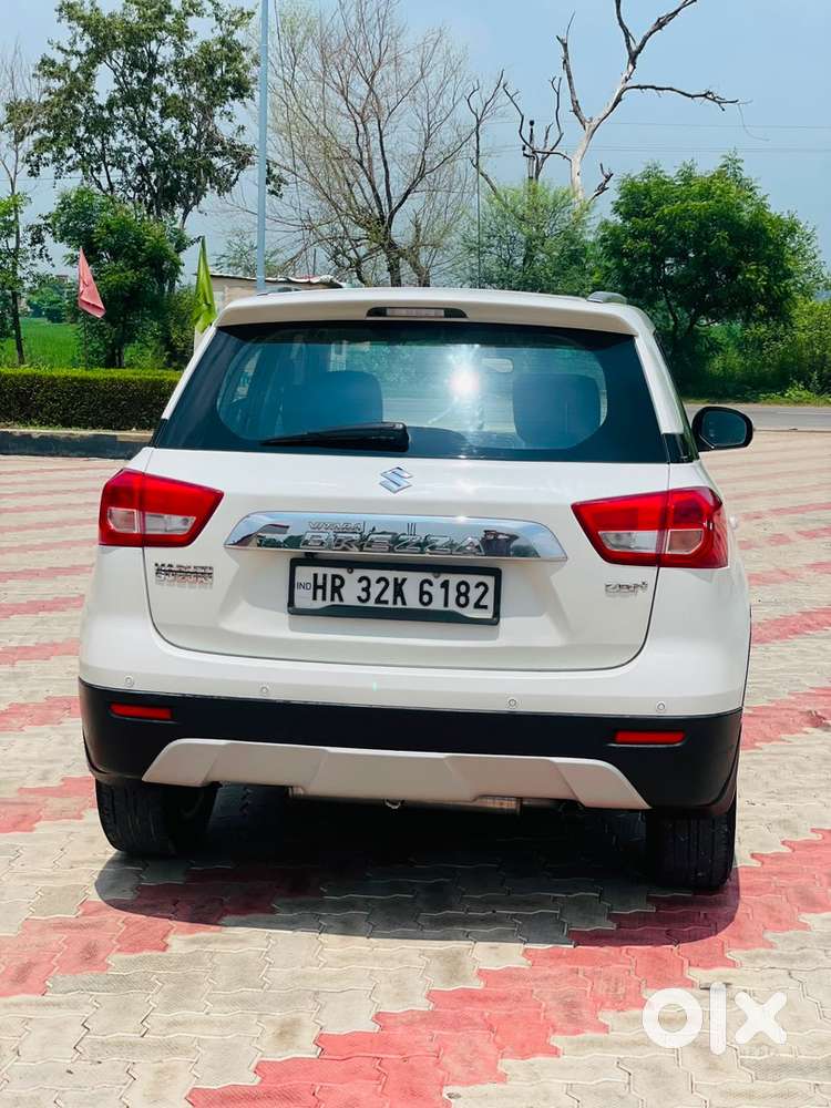 Maruti Suzuki Brezza 2017 Year
