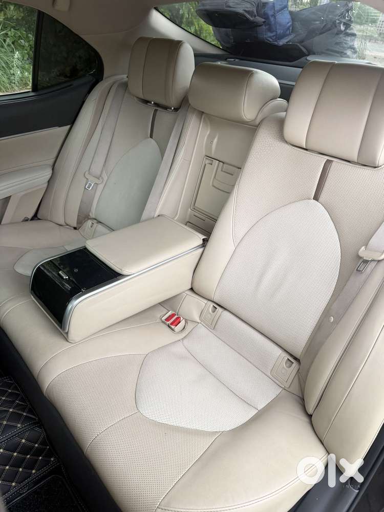 Toyota Camry Hybrid, 2019, Petrol