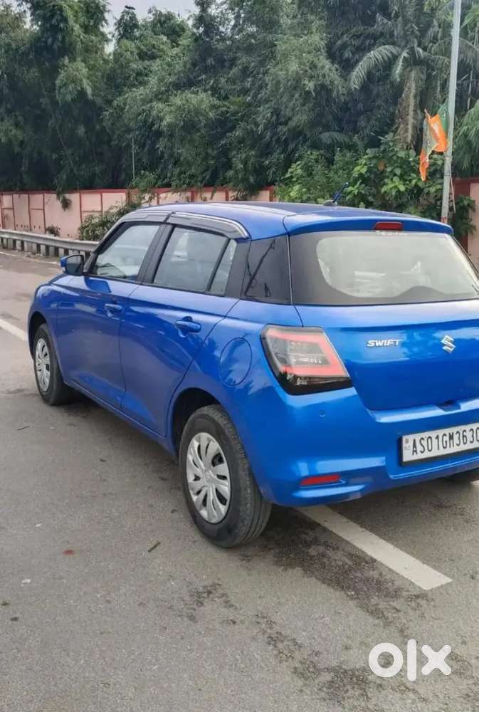 Maruti Suzuki Swift Vxi 2025