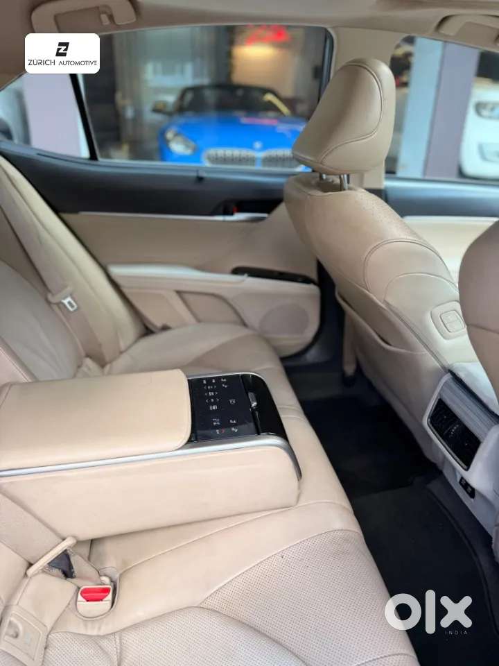 Toyota Camry Hybrid, 2019, Petrol