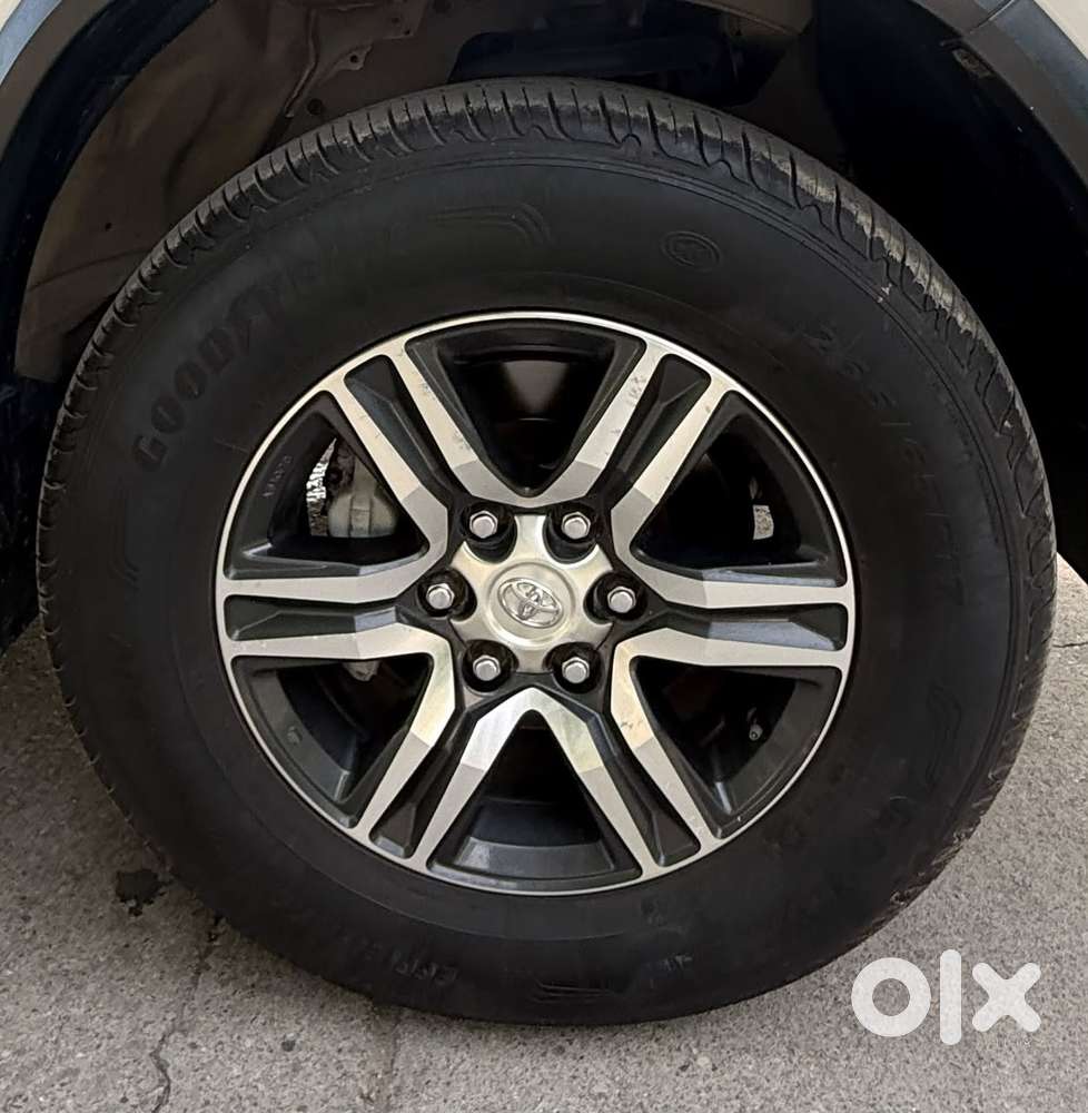 Toyota Fortuner 4x2 At 2.8 Diesel, 2017, Petrol