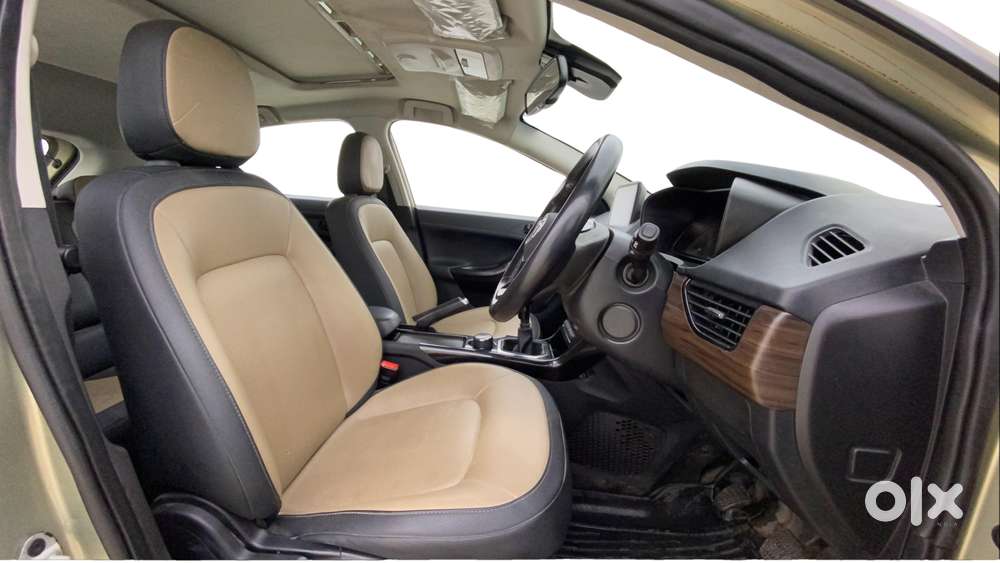 Tata Nexon 1.2 Revotron Xz Plus Premium, 2022, Petrol