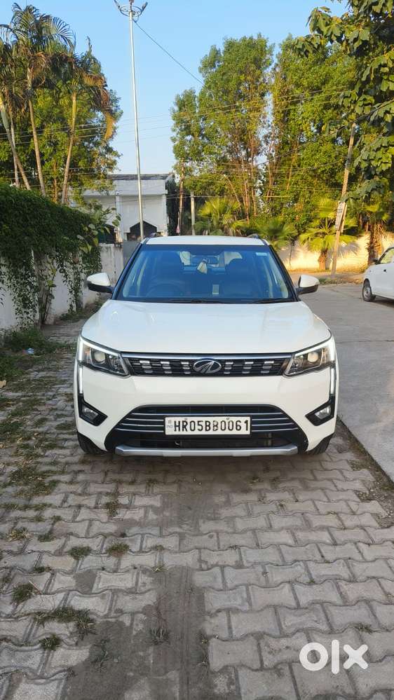 Mahindra Xuv300 W8, 2019, Petrol