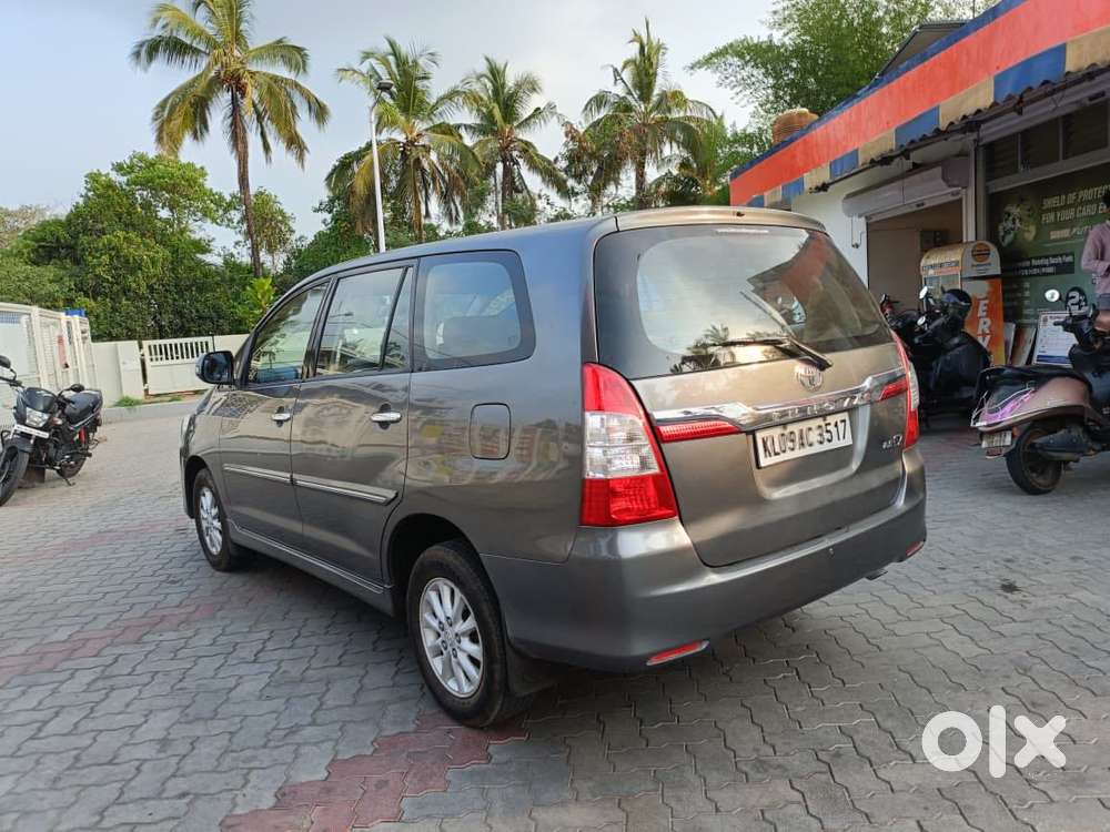 Toyota Innova 2.5 Vx 8 Str Bs-iii, 2012, Diesel
