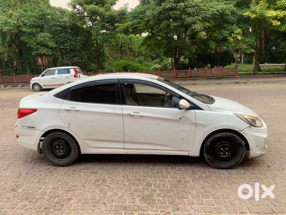 Hyundai Verna Petrol 2012