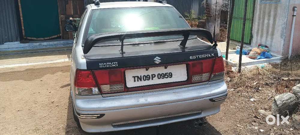 Maruti Suzuki Esteem Petrol 1999