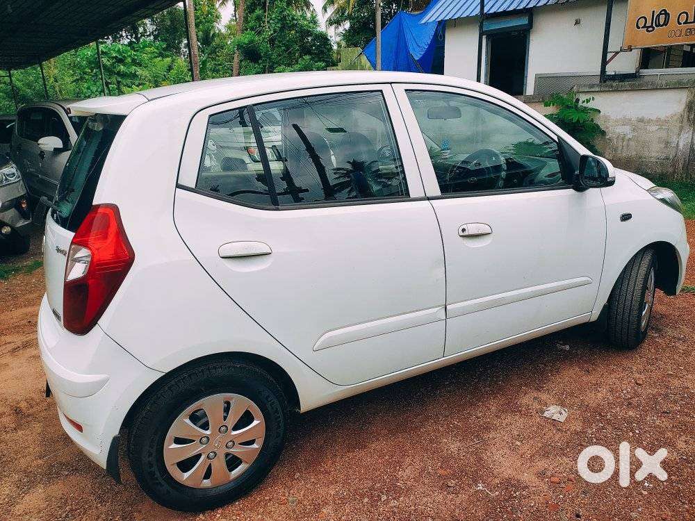 Hyundai I10 Sportz At, 2013, Petrol