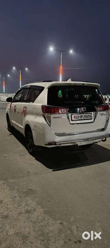 Toyota Innova Hycross 2018
