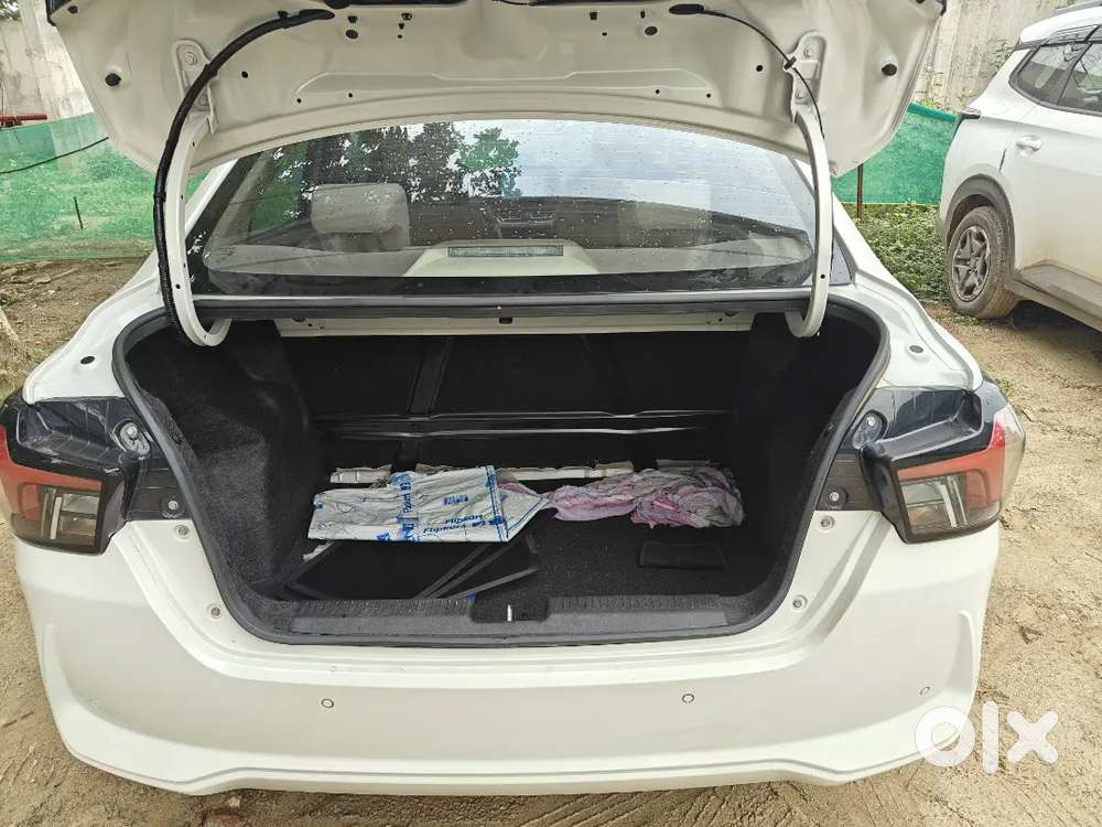 Maruti Suzuki Dzire Zxi + 2026 Petrol 4380 Km Driven