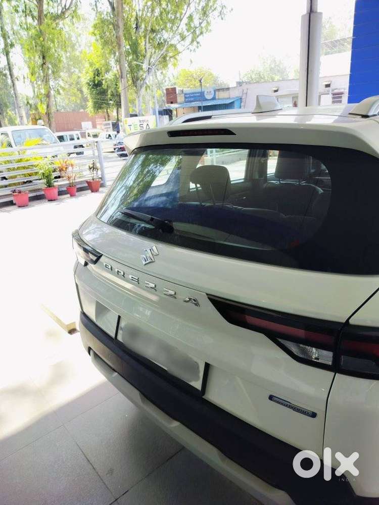 Maruti Suzuki Vitara Brezza Zxi + Mt, 2025, Petrol