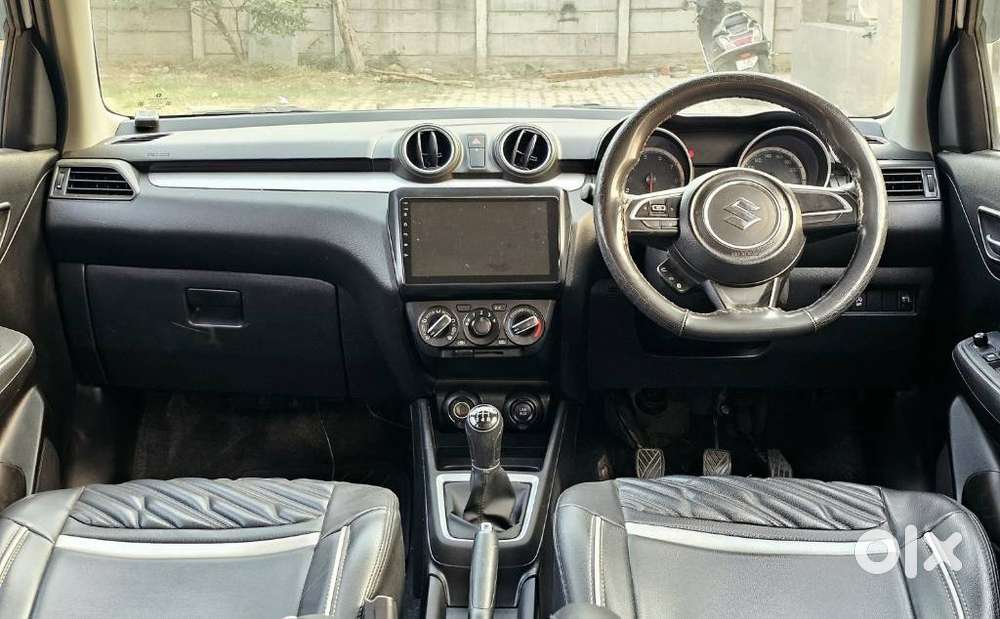Maruti Suzuki Swift Vxi + Manual, 2022, Petrol