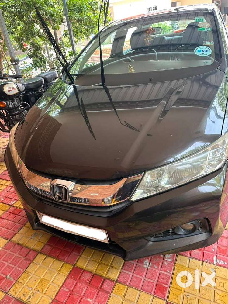 Honda City - 2015 (petrol) - Well Maintained