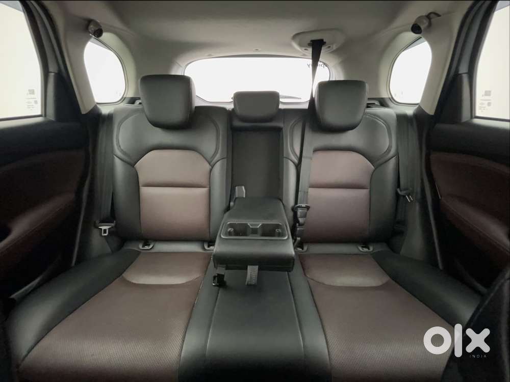 Maruti Suzuki Grand Vitara 1.5 Alpha Smart Hybrid Allgrip, 2023, Pet..