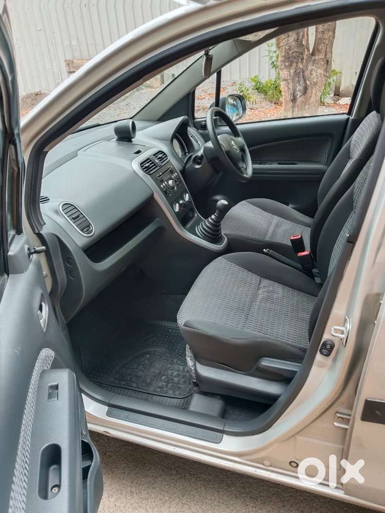 Maruti Suzuki Ritz Genus Vxi, 2015, Petrol