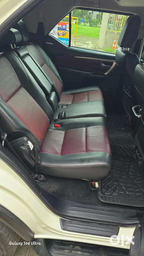 Toyota Fortuner Legender 2023 Diesel Automatic