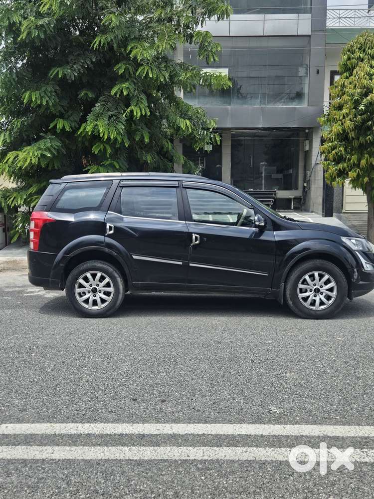 Mahindra Xuv500 At W10 Fwd, 2016, Diesel