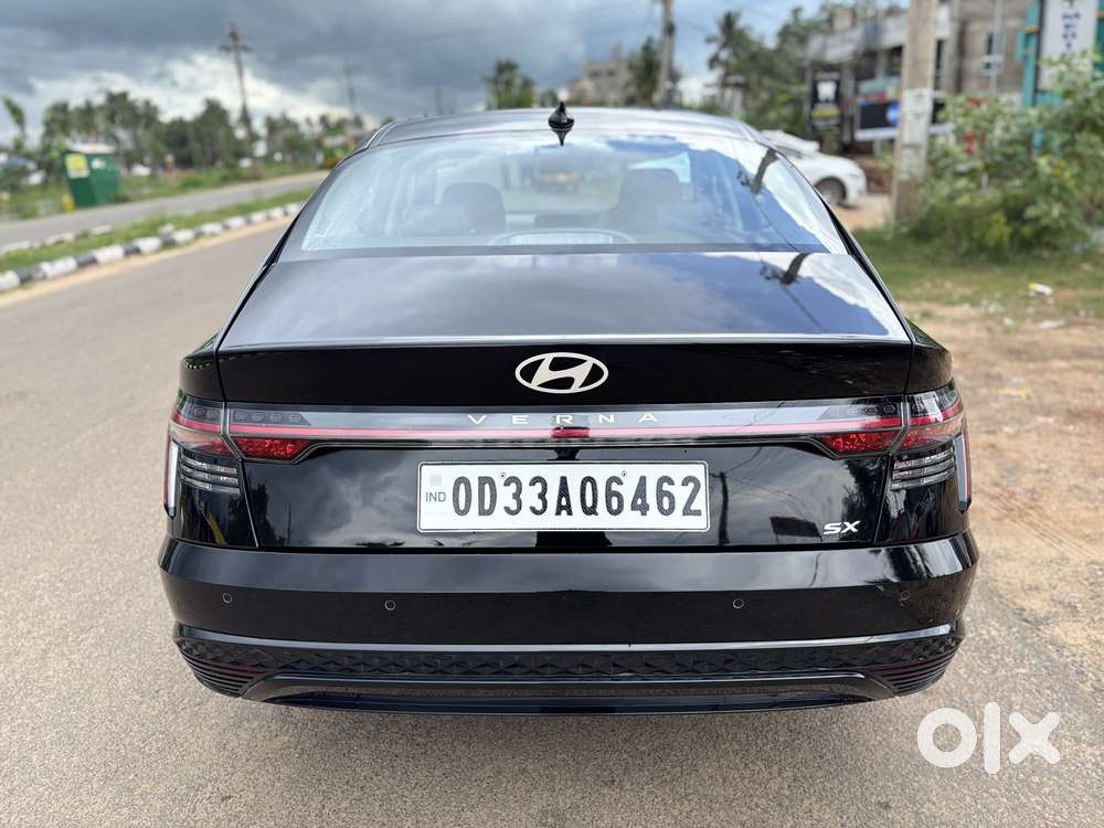 Hyundai Verna 1.6 Sx (o) Vtvt, 2024, Petrol
