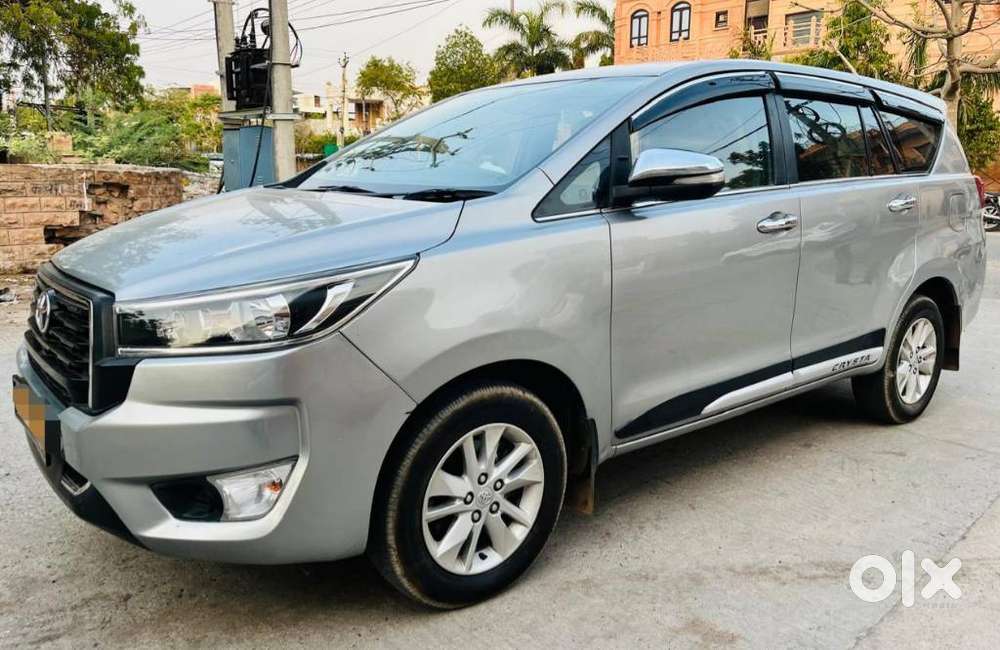Toyota Innova Crysta 2.4 G Mt 7 Str, 2024, Diesel