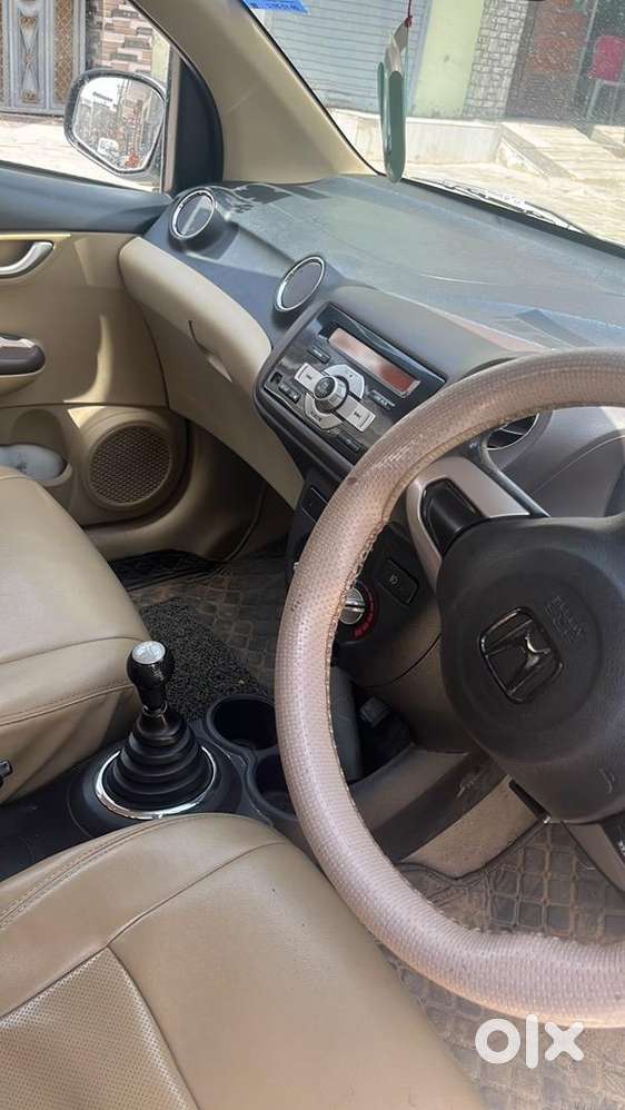 Honda Brio 2012 Petrol Well Maintained