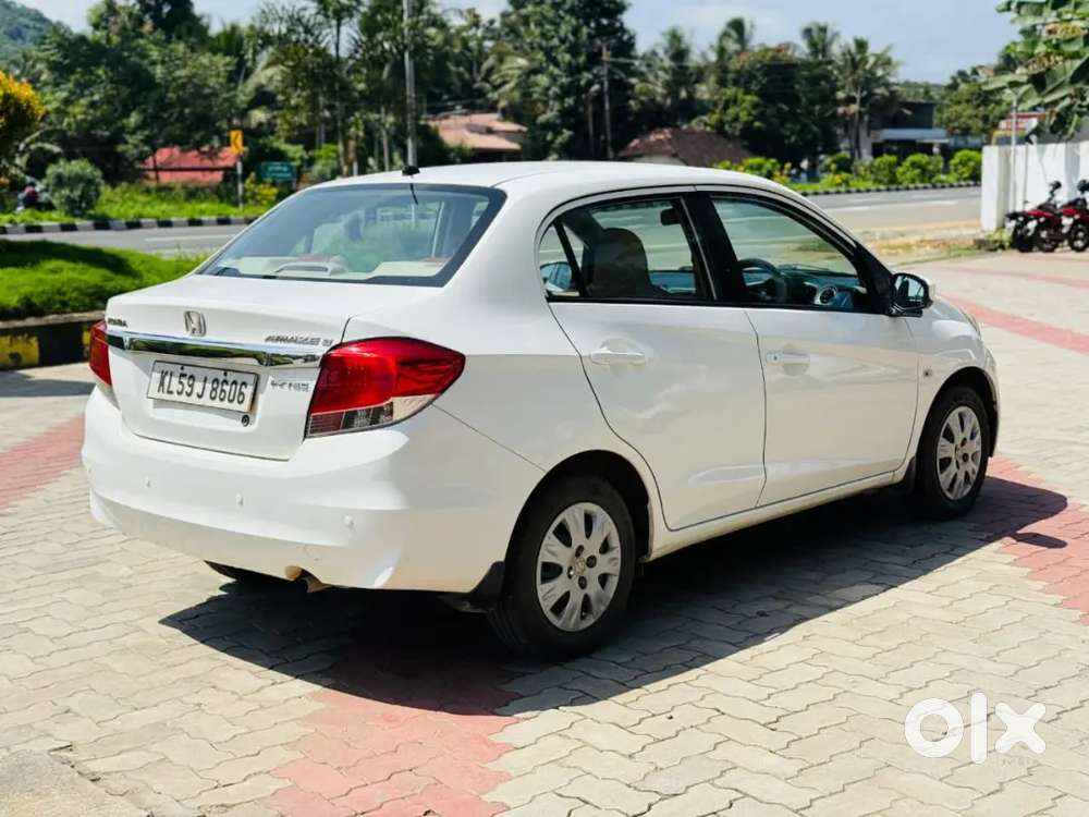 Honda Amaze 2014 Petrol Well Maintained