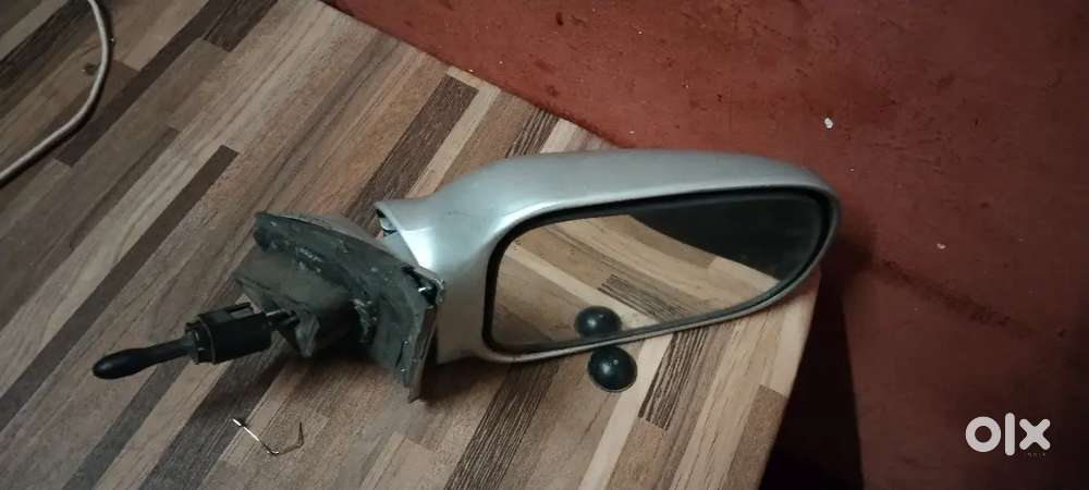 Maruti esteem 2005 model right side mirror
