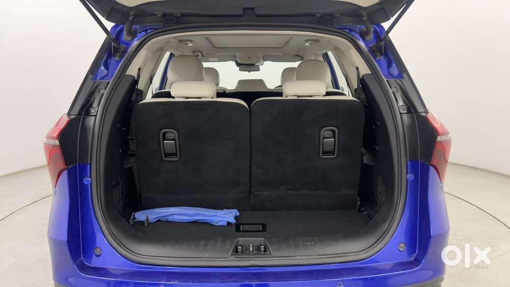 Mahindra Xuv700 2.2 Ax 7 Diesel At Luxury Pack Str, 2021, Diesel