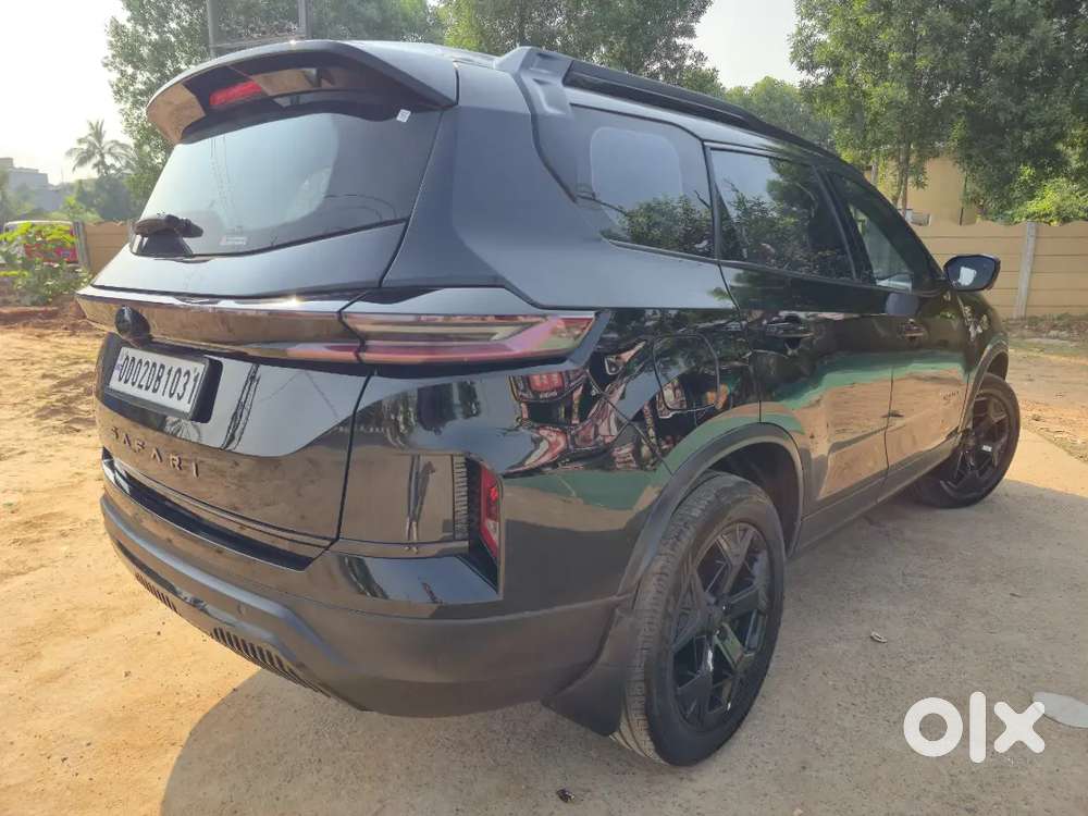 Tata Safari Plus 2025 Diesel Dark Edition